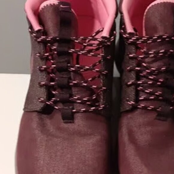 Nike Roshe One Mid - City Pack - NYC - Size 13 - Picture 2 of 4